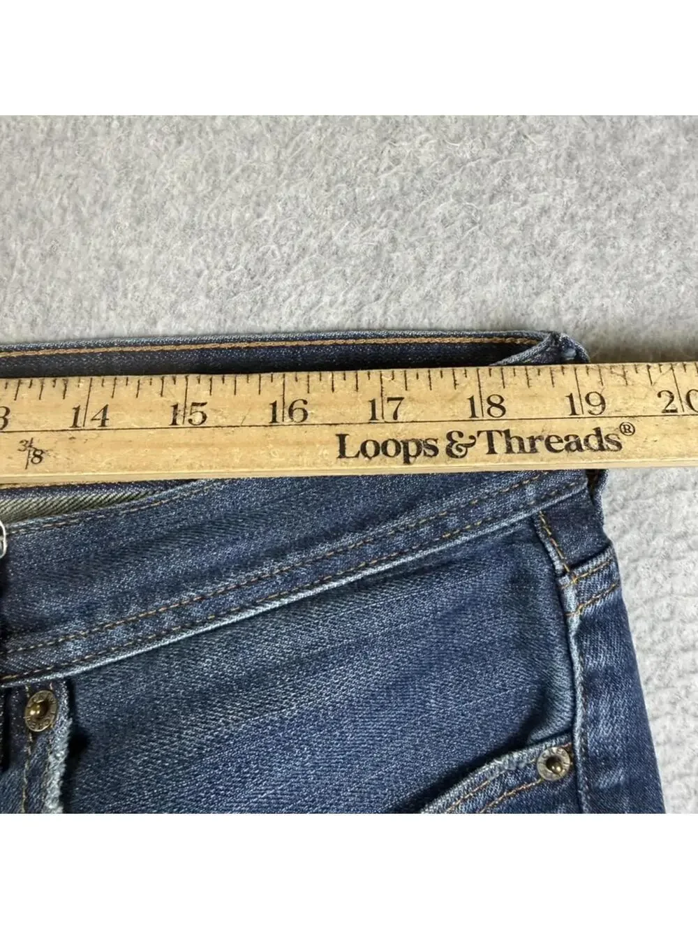 J.Crew Men's Size 35x32 The Sutton Medium Wash Blue Jeans